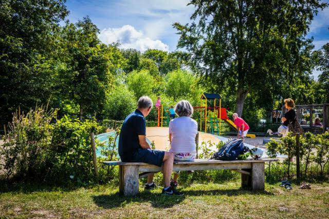 Vakantiewoning - Kon. Emmaweg 26 | Vrouwenpolder 'Uitspanning Oranjezon' Bagian luar foto