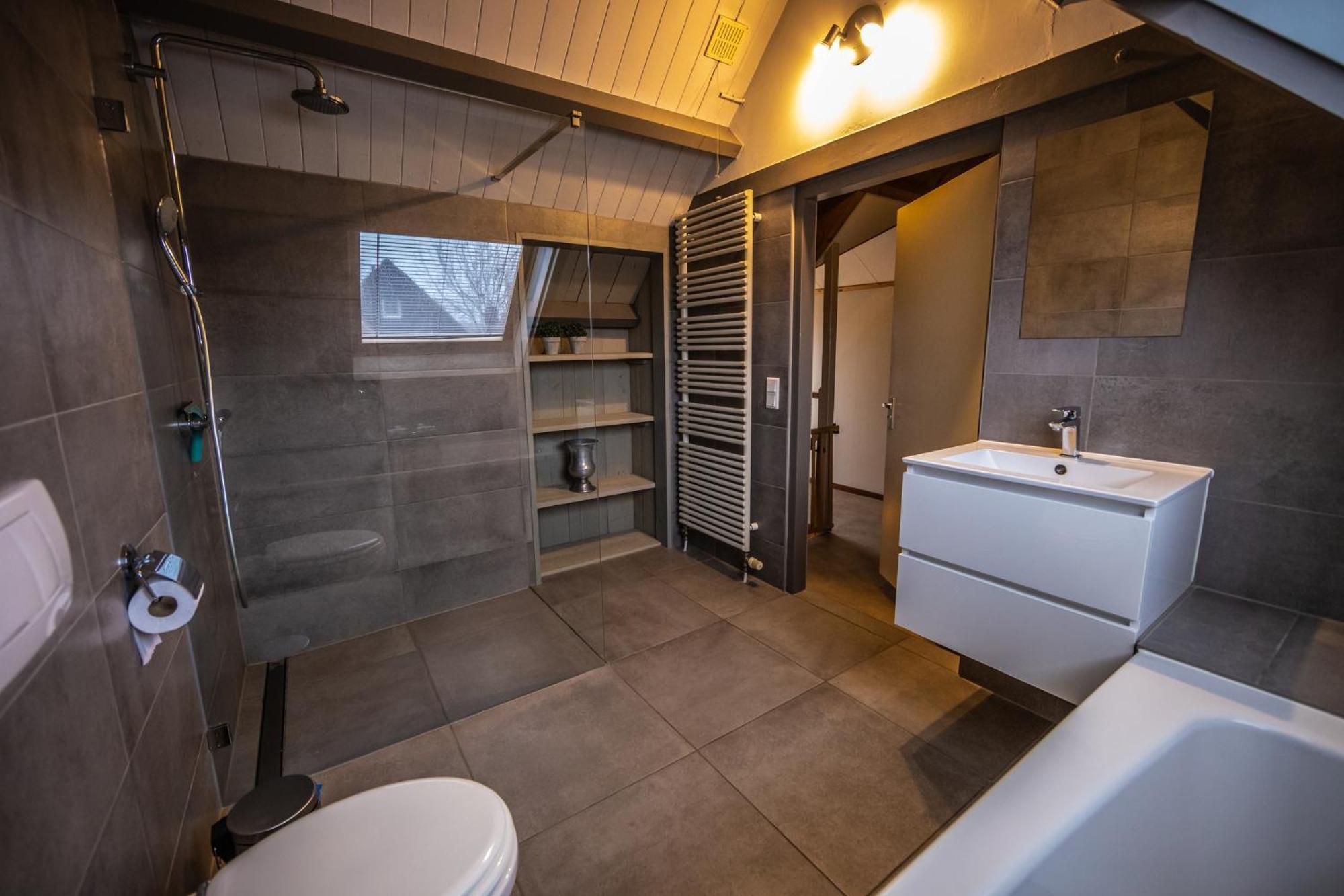 Vakantiewoning - Kon. Emmaweg 26 | Vrouwenpolder 'Uitspanning Oranjezon' Bagian luar foto